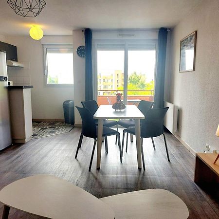 Le Montauriol - Logement Avec Terrasse - Piscine -Tennis - Place De Parking Privee Daire Montauban Dış mekan fotoğraf