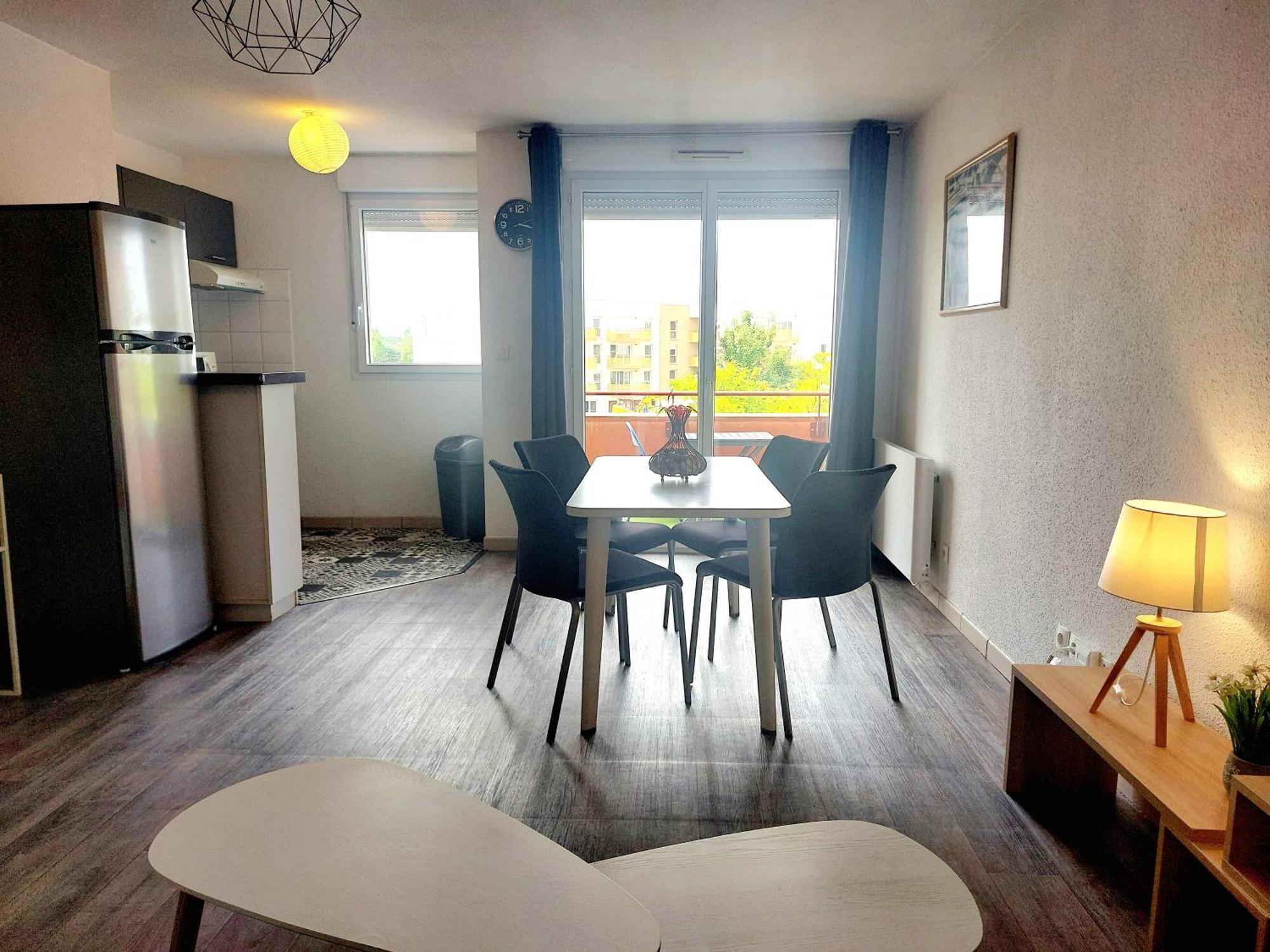 Le Montauriol - Logement Avec Terrasse - Piscine -Tennis - Place De Parking Privee Daire Montauban Dış mekan fotoğraf